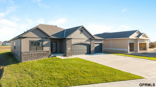 20826 Kansas Ave, Elkhorn, NE, 68022-5468 | Card Image