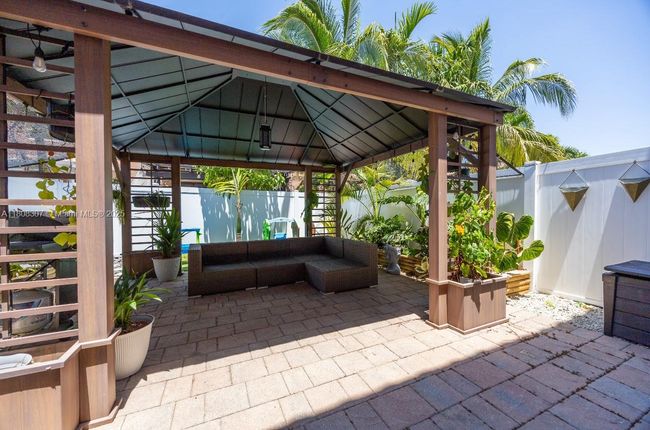 3427 W 89 Th Ter, Townhouse with 3 bedrooms, 3 bathrooms and null parking in HIALEAH FL | Image 40
