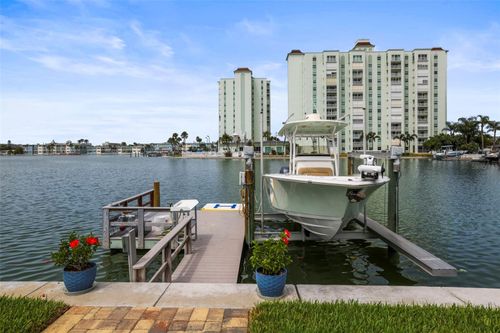 6360 2nd Palm Pt, St Pete Beach, FL, 33706-2118 | Card Image