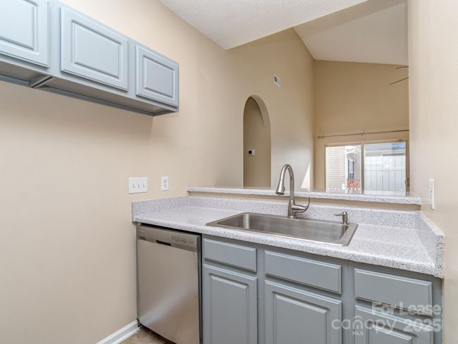 6213 Derryfield Dr, House other with 3 bedrooms, 2 bathrooms and null parking in Charlotte NC | Image 11