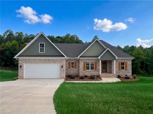 184 Providence Trl, Madison, NC, 27025-8353 | Card Image