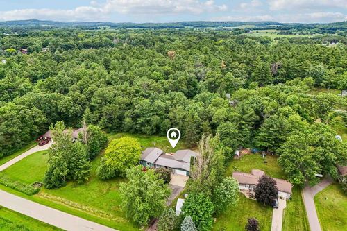 S3285 Lake Virginia Rd, Reedsburg, WI, 53959-9577 | Card Image