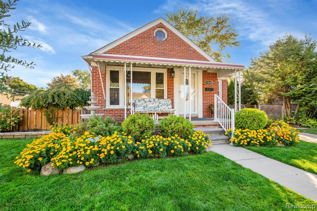 Jonas Ave, Allen Park, MI 48101