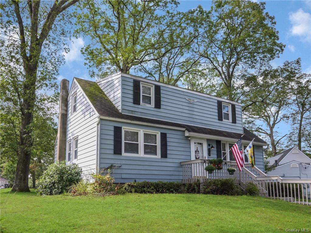 Harvard Dr, Walden, NY 12586
