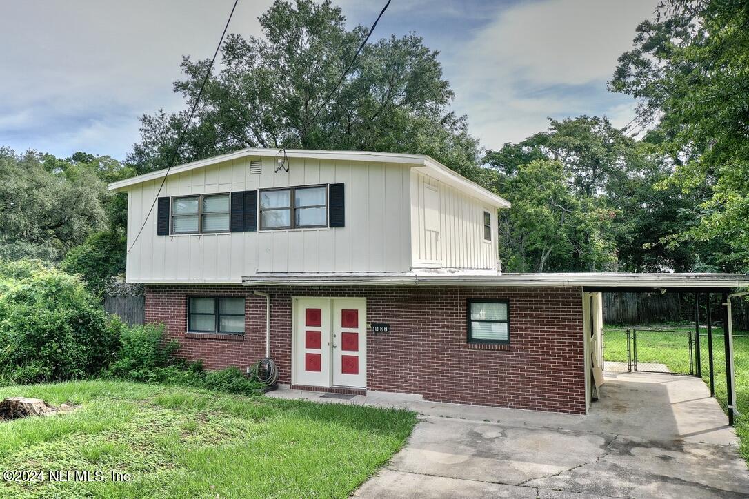 Parvin Dr, Jacksonville, FL 32210