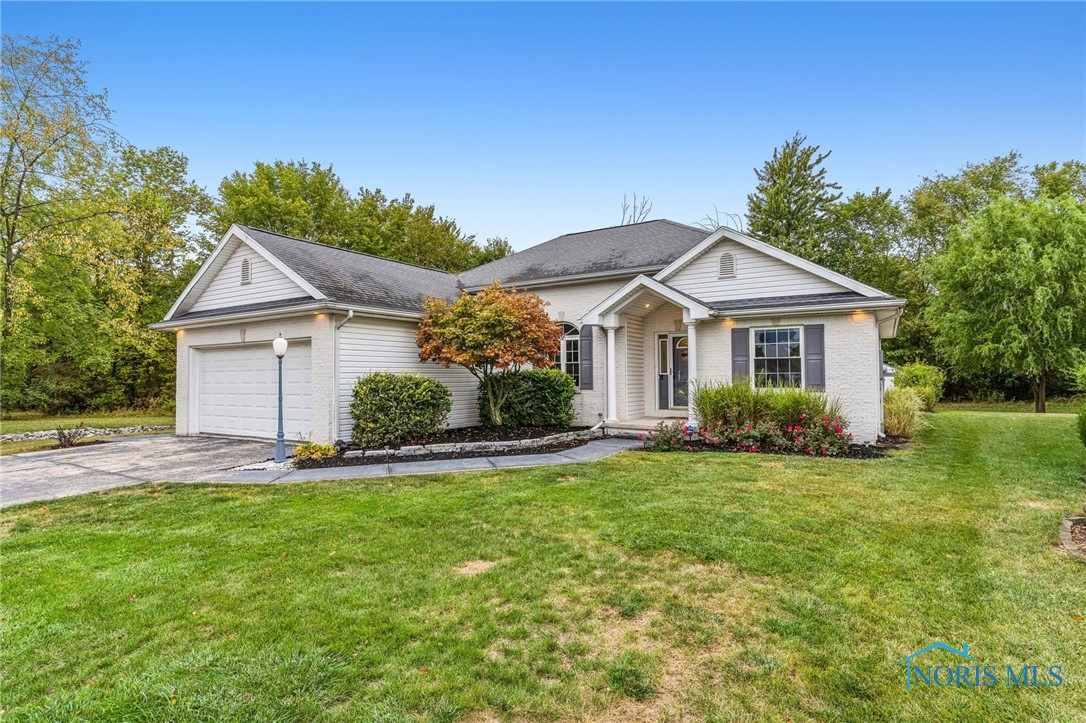 Plum Creek Dr, Findlay, OH 45840