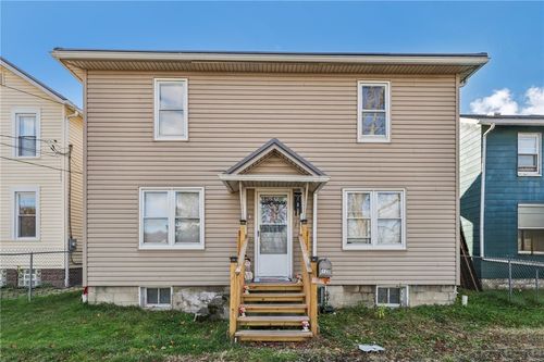 12 1st St, Dunbar, PA, 15431-1518 | Card Image