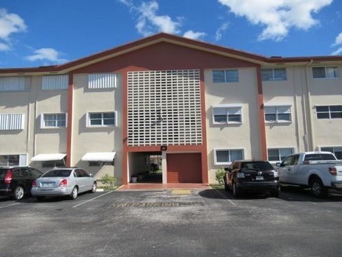 apt-d308-5300 Washington St, Hollywood, FL, 33021-8076 | Card Image