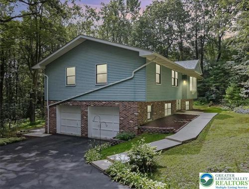 160 Milton Dr, Lehighton, PA, 18235-5237 | Card Image