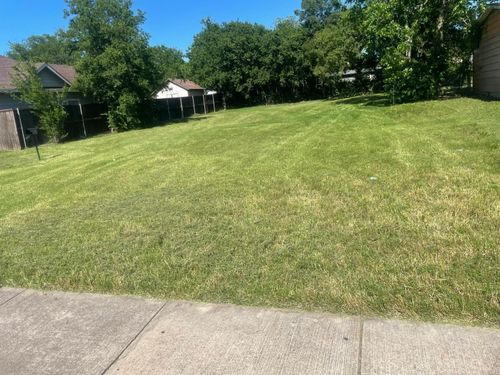 808 Wilkinson Dr, Mesquite, TX, 75149-5112 | Card Image