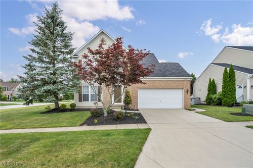 1028 Woodfield Lane, Brunswick, OH, 44212 | Card Image