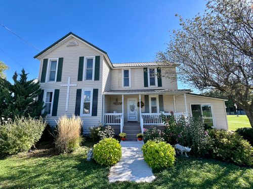 109 N Main St, Bellflower, IL, 61724-1000 | Card Image