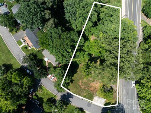 4800 Valley Stream Rd, Charlotte, NC, 28209-3550 | Card Image