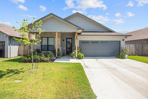 507 Mooney Lane, Fredericksburg, TX, 78624 | Card Image