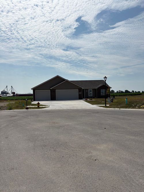 22422 Ametrine Ct, Woodburn, IN, 46797-9822 | Card Image