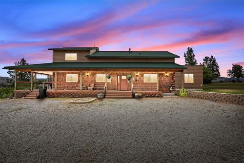674 Porter Hill Rd, Stevensville, MT, 59870-6104 | Card Image