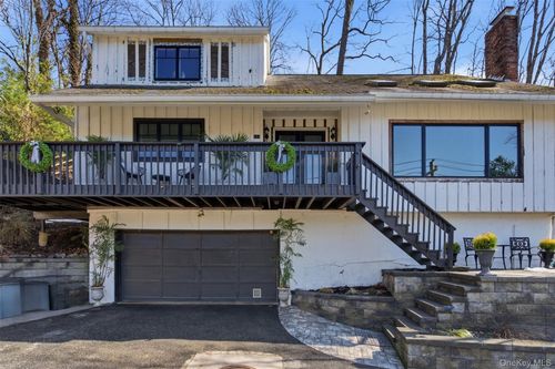 131 Fleets Cove Rd, Huntington, NY, 11743-1517 | Card Image