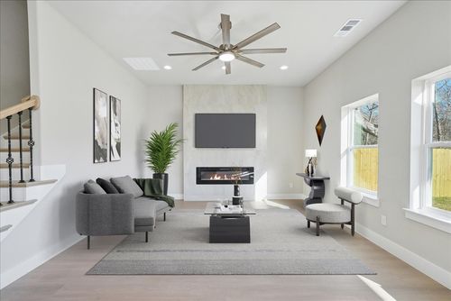 113 Church St, Waxahachie, TX, 75165-4309 | Card Image