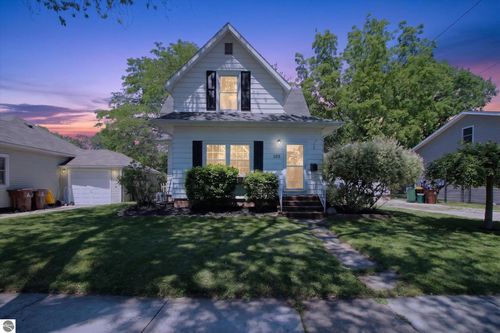 308 Orchard St, Alma, MI, 48801-1607 | Card Image