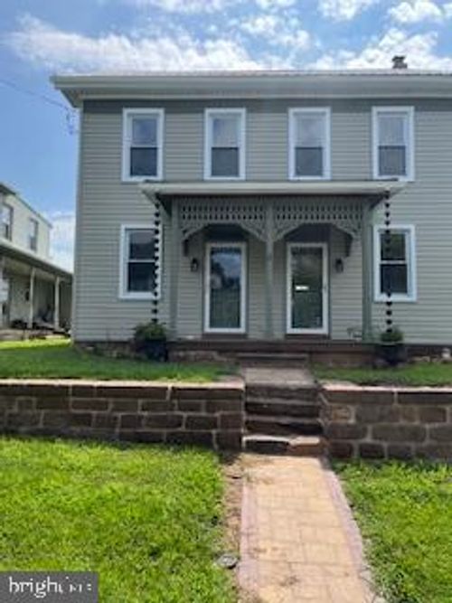 334 S Market St, SCHAEFFERSTOWN, PA, 17088-7022 | Card Image