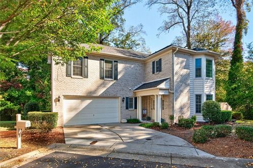 5200 Ordsall Pl, Virginia Beach, VA, 23455-6884 | Card Image