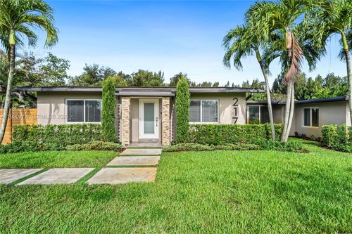 217 E Acre Dr, Plantation, FL, 33317-2601 | Card Image