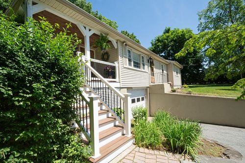 53 Boutelle Rd, Sterling, MA, 01564-2619 | Card Image