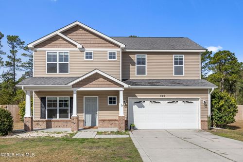 305 Inverness Dr, Hubert, NC, 28539-4607 | Card Image