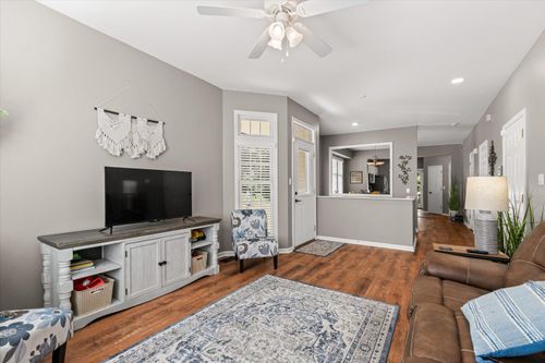 1805 Scarborough Dr, COLUMBIA, MO, 65201-9257 | Card Image