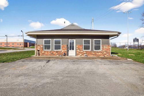 703 N Maple St, Orleans, IN, 47452-9794 | Card Image