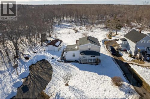 7 Cochrane St, Glace Bay, NS, B1A2W5 | Card Image