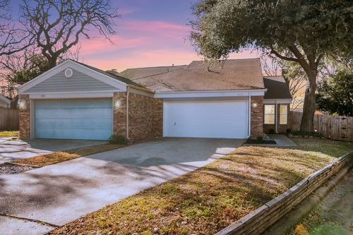 5306 San Mateo Court, Arlington, TX, 76017 | Card Image