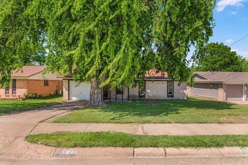 327 E Center Street, Duncanville, TX, 75116 | Card Image