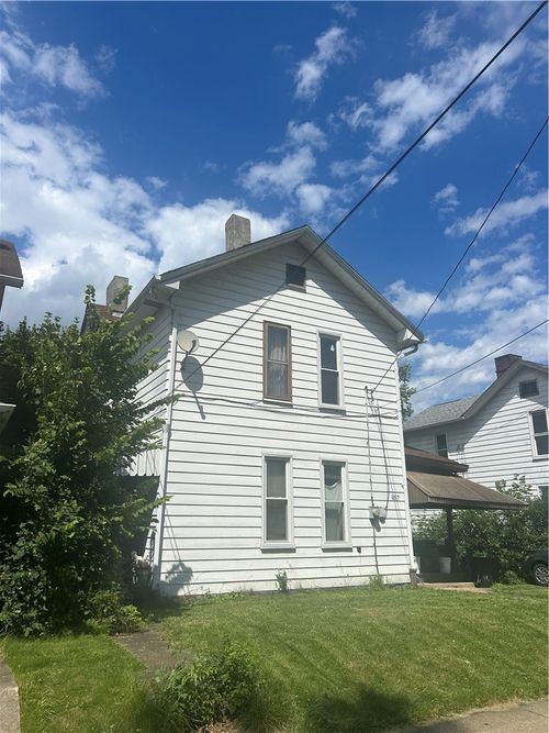 857 6th Ave, Coraopolis, PA, 15108 | Card Image