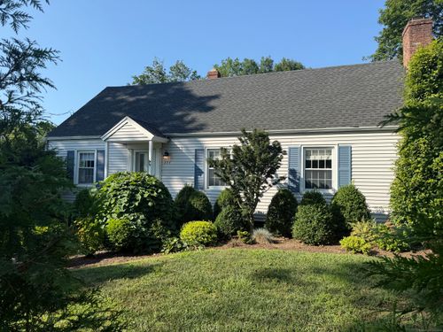 111 Mill Hill Rd, Southport, CT, 06890-1237 | Card Image