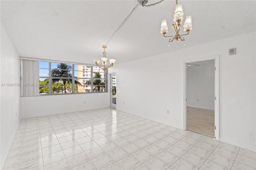 apt-301e-1351 Ne Miami Gardens Dr, Miami, FL, 33179-4793 | Card Image