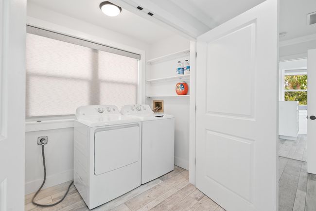 Laundry Room | Image 20