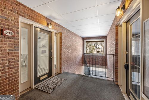 ste-215-425 E Crossville Rd, Roswell, GA, 30075-3059 | Card Image