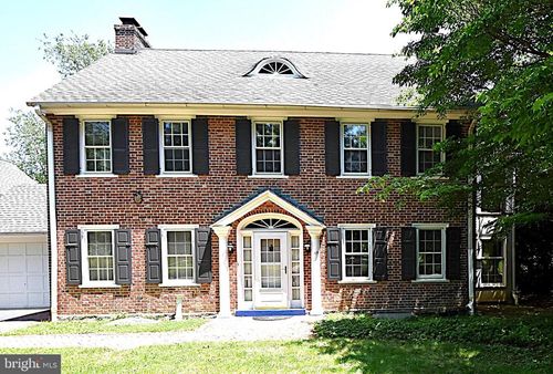 19 Farm Rd, WAYNE, PA, 19087-3303 | Card Image