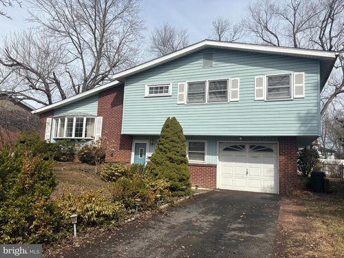 2407 Mccawber Dr, WILMINGTON, DE, 19808-4241 | Card Image