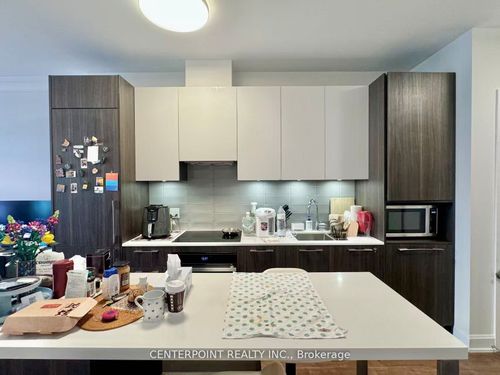 619-38 Water Walk Dr, Unionville, ON, L3R6M8 | Card Image