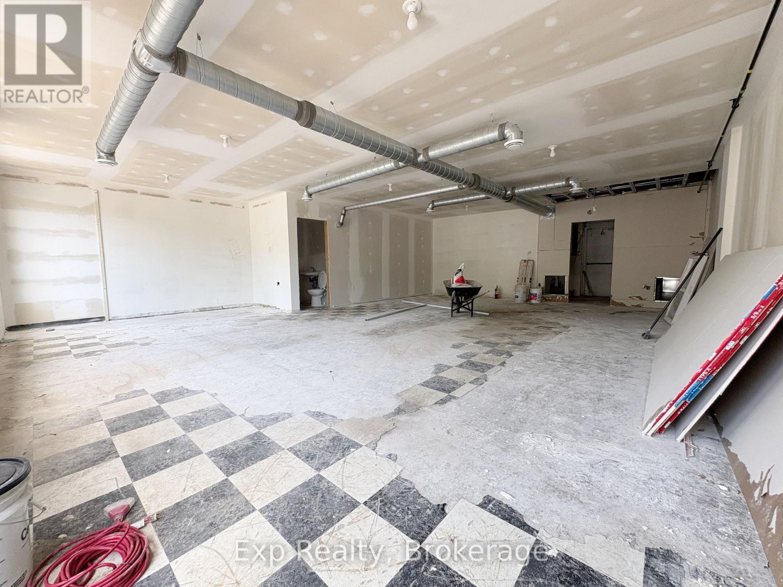 Commercial Lease in Kingston (East of Sir John A. Blvd) 2