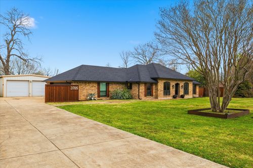 3705 Castle Dr, Rowlett, TX, 75089-9036 | Card Image