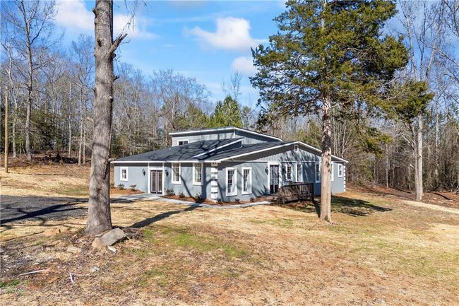 737 Broad River Rd, House other with 6 bedrooms, 5 bathrooms and 5 parking in Carlton GA | Image 14
