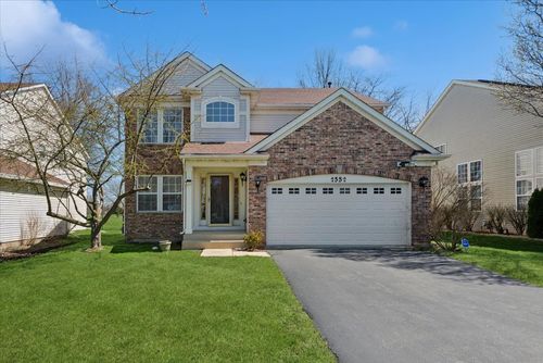 2552 Whitehall Ln, Naperville, IL, 60564-8438 | Card Image