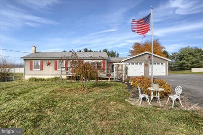 2135 Newville Road, House other with 4 bedrooms, 1 bathrooms and null parking in CARLISLE PA | Image 2