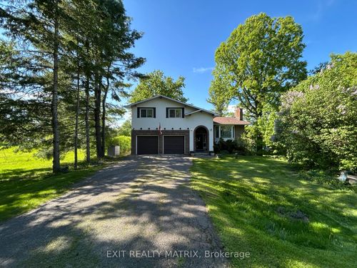 2535 Third St, Cumberland, ON, K4C1C6 | Card Image