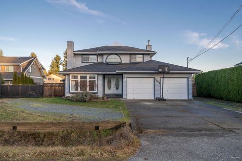 3464 196 St, Langley, BC, V3A4T7 | Card Image