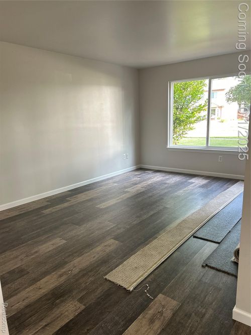 6166 Mulberry Dr, Sterling Heights, MI, 48314-1461 | Card Image