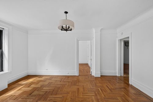 2b-401 W End Ave, New York, NY, 10024-5724 | Card Image